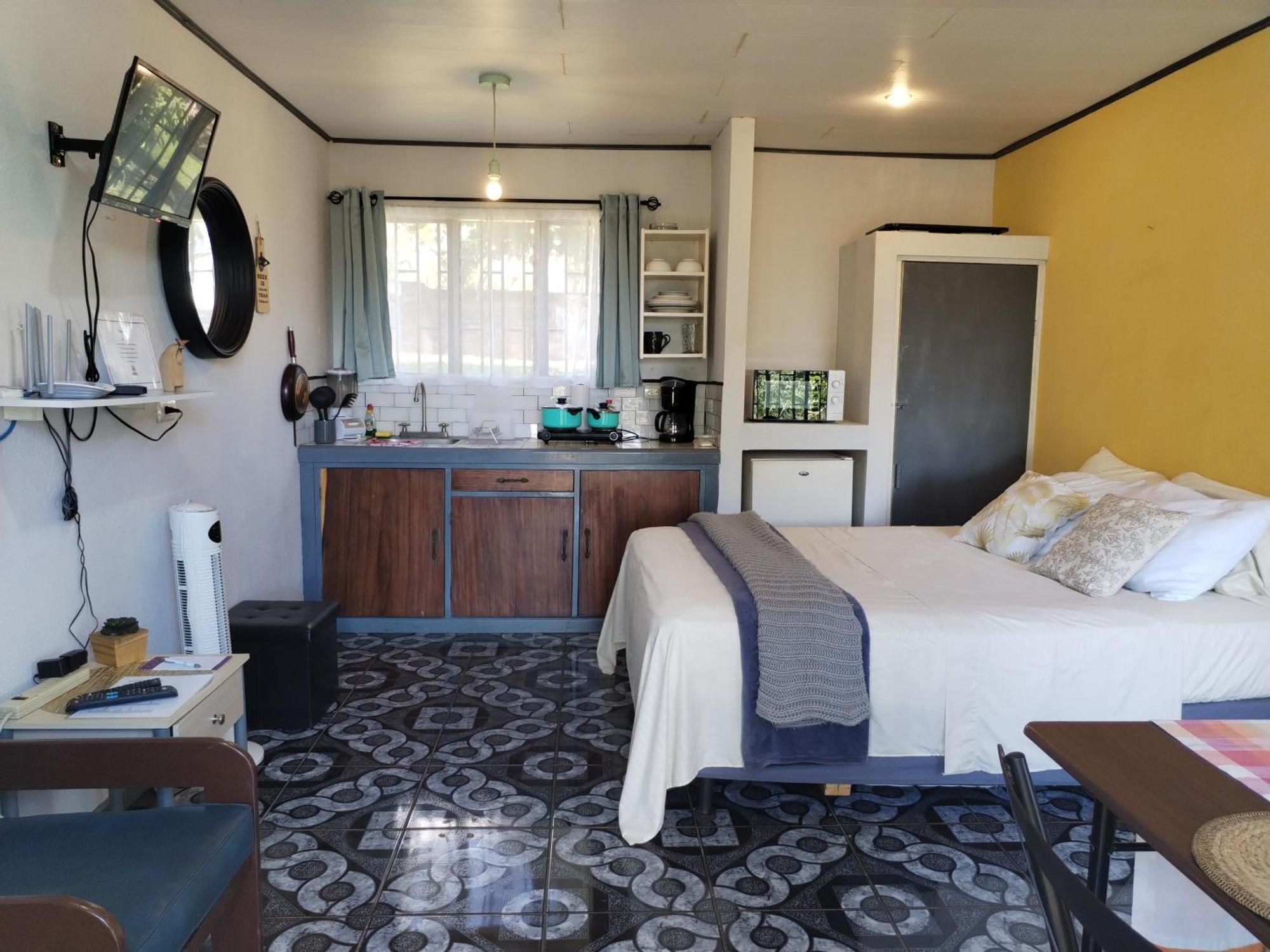 Appartement blanc haus à Grecia Extérieur photo