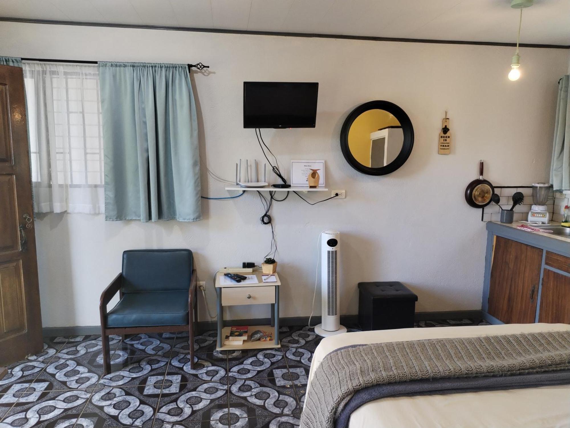 Appartement blanc haus à Grecia Extérieur photo